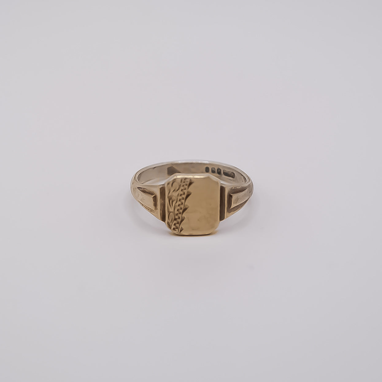 Signet Ring